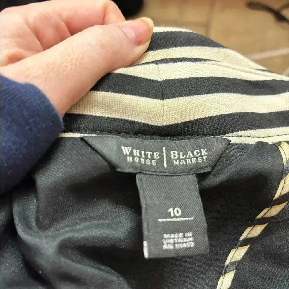 White House Black Market cream and black striped fitted jacket. Size 10. - Picture 8 of 9